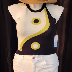 Witty NWT high neck Ying Yang Summer top
